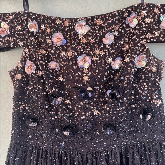 EUC Adrianna Papell Off The Shoulder Beaded Gown Size 4 Navy Blue Beaded Sequins - Picture 2 of 13